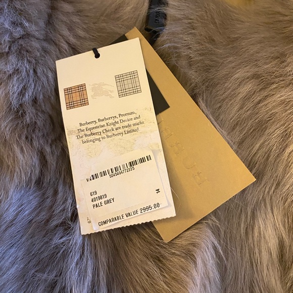 Burberry shearling jacket with collar - Picture 9 of 9